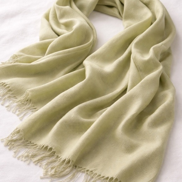 Talbots Soft Green Fringe Wrap - Picture 2 of 6